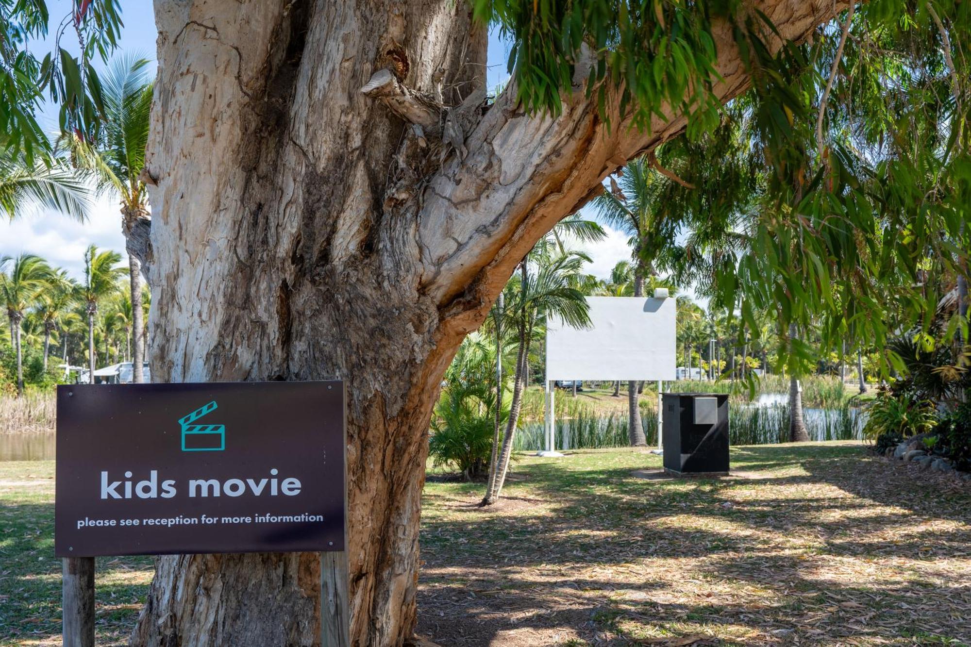 Tasman Holiday Parks - Rollingstone Exterior foto