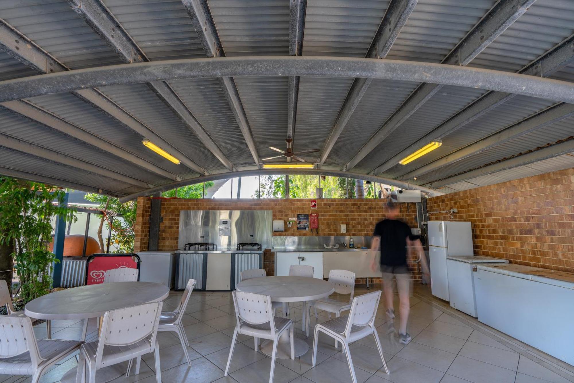 Tasman Holiday Parks - Rollingstone Exterior foto